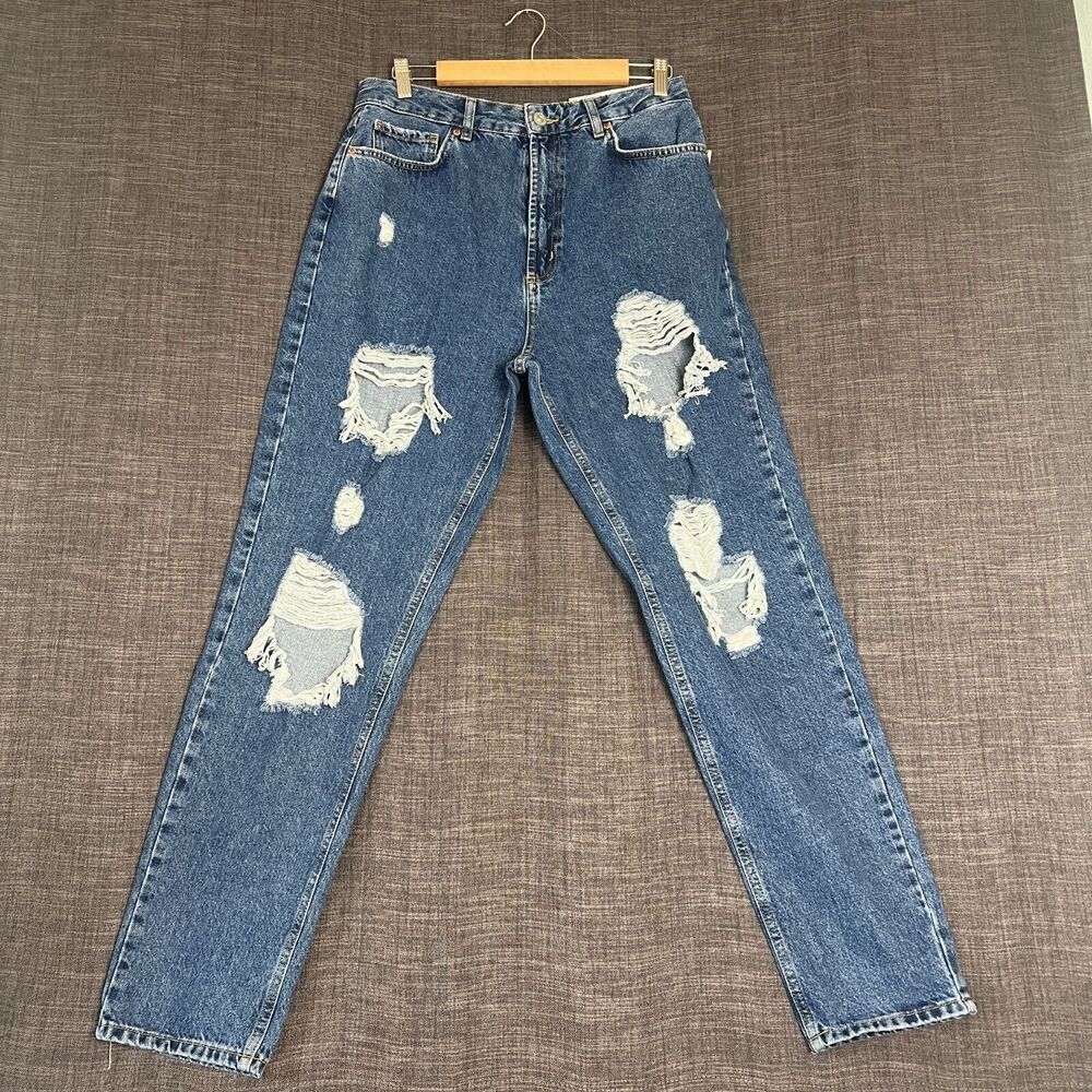 NWT Urban Outfitters Women's Mom High Rise Ripped Denim Jeans Sz 31